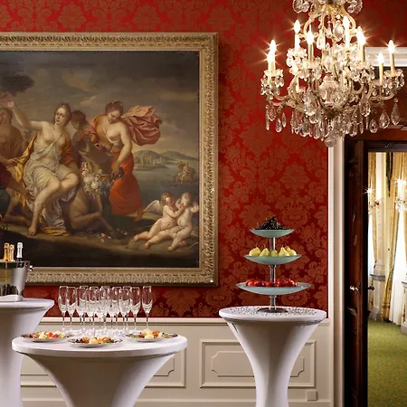 Hotel Grand Europa - Since 1869 5*